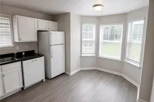 5571 Tunbridge Wells Rd, Lithonia, GA 30058 - Photo 4