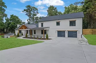 11505 Elkins Rd, Roswell, GA 30076 - Photo 8