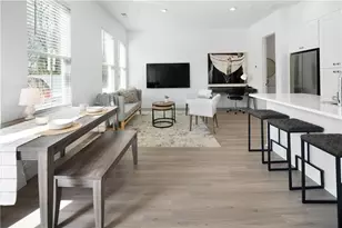 9040 Main St, Woodstock, GA 30188 - Photo 6