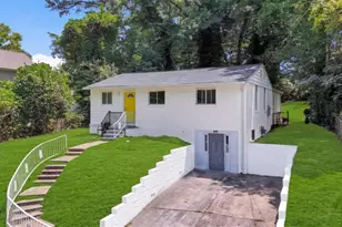 477 Fairlane Cir NW, Atlanta, GA 30331 - Photo 2