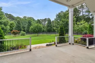 25 Walnut Ln, Covington, GA 30014 - Photo 2
