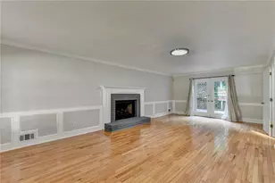1437 Watsons Pl, Lawrenceville, GA 30043 - Photo 4