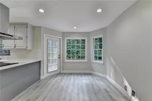 1437 Watsons Pl, Lawrenceville, GA 30043 - Photo 10