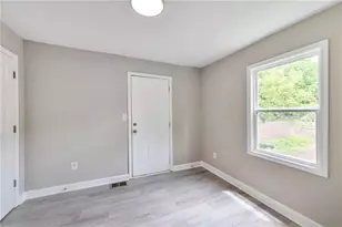 880 Pinehurst Terrace SW, Atlanta, GA 30310 - Photo 12
