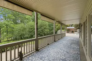 1052 Lakemont Dr, Gainesville, GA 30501 - Photo 60