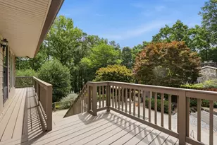 1052 Lakemont Dr, Gainesville, GA 30501 - Photo 30