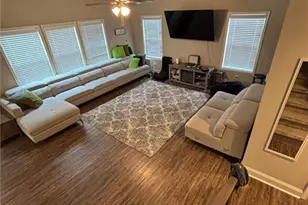 389 White Trillium Dr, Hoschton, GA 30548 - Photo 6