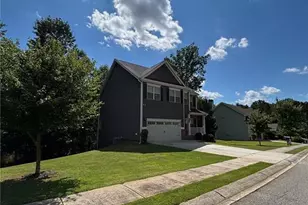 389 White Trillium Dr, Hoschton, GA 30548 - Photo 1