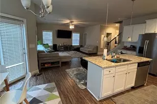 389 White Trillium Dr, Hoschton, GA 30548 - Photo 10