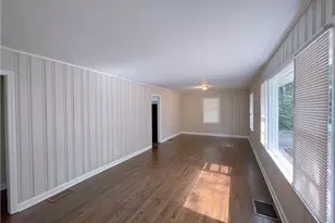 478 Pine Dr, Stone Mountain, GA 30083 - Photo 4