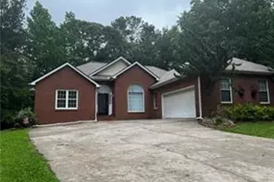 5320 Oglethorpe Ct, Powder Springs, GA 30127 - Photo 2