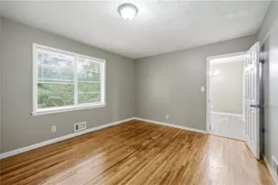 997 Pineglen Dr, Forest Park, GA 30297 - Photo 16