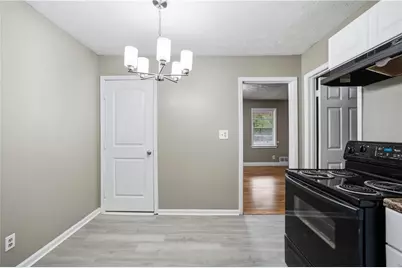 997 Pineglen Drive, Forest Park, GA 30297 - Photo 8