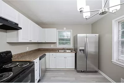 997 Pineglen Drive, Forest Park, GA 30297 - Photo 6