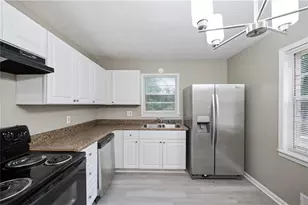 997 Pineglen Dr, Forest Park, GA 30297 - Photo 6