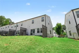 5473 Plain Field Ln, Lilburn, GA 30047 - Photo 24