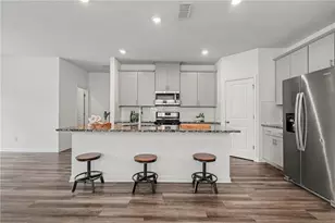 5473 Plain Field Ln, Lilburn, GA 30047 - Photo 6