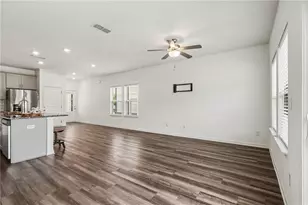 5473 Plain Field Ln, Lilburn, GA 30047 - Photo 8