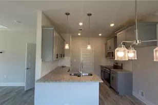 637 Bald Ridge Cir, Demorest, GA 30535 - Photo 12
