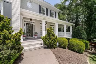 705 Clubside Dr, Roswell, GA 30076 - Photo 4