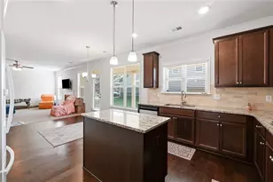 3627 Maple Hill Rd, Lithonia, GA 30038 - Photo 12
