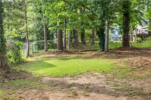 1081 Oak Rd SW, Lilburn, GA 30047 - Photo 24