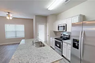 4048 Kingsbrook Blvd, Decatur, GA 30034 - Photo 1