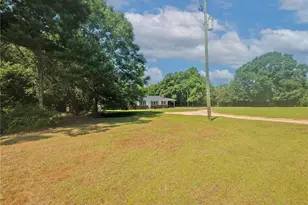 1803 Bowman Hwy NW, Dewy Rose, GA 30634 - Photo 6