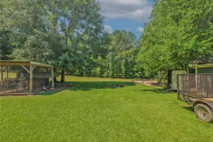 1803 Bowman Hwy NW, Dewy Rose, GA 30634 - Photo 16
