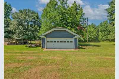 1803 Bowman Highway NW, Dewy Rose, GA 30634 - Photo 10