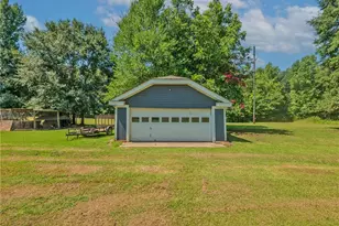 1803 Bowman Hwy NW, Dewy Rose, GA 30634 - Photo 10