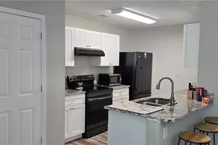 1314 Hollenbeck Ln, Riverdale, GA 30296 - Photo 10