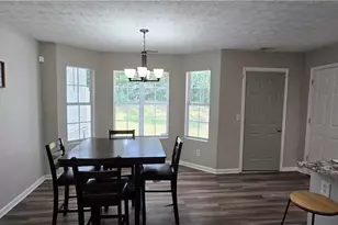 1314 Hollenbeck Ln, Riverdale, GA 30296 - Photo 8