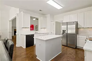 6204 Cove Creek Dr, Flowery Branch, GA 30542 - Photo 34
