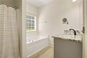 6204 Cove Creek Dr, Flowery Branch, GA 30542 - Photo 46