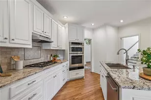 7600 Brookstead Crossing, Johns Creek, GA 30097 - Photo 14