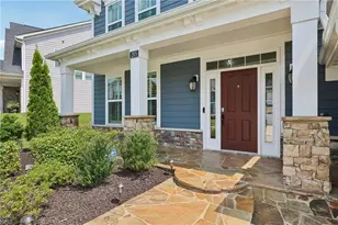 205 Michigan Cir, Hoschton, GA 30548 - Photo 2