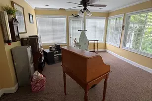 401 Latimore Ave, Buford, GA 30518 - Photo 6