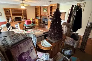 401 Latimore Ave, Buford, GA 30518 - Photo 14