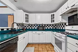 4375 Mill Ct, Duluth, GA 30096 - Photo 14