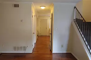 2962 N Dekalb Dr, Atlanta, GA 30340 - Photo 8