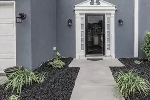 660 Glenbarrett Ct NE, Marietta, GA 30066 - Photo 2