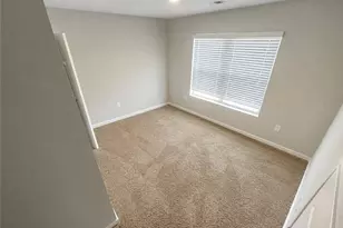 200 Woodlands Dr, Jackson, GA 30233 - Photo 12