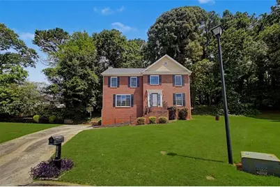 3865 Ryans Run Way, Lilburn, GA 30047 - Photo 2