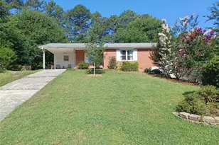 3576 Lakeshore Dr, Smyrna, GA 30082 - Photo 2