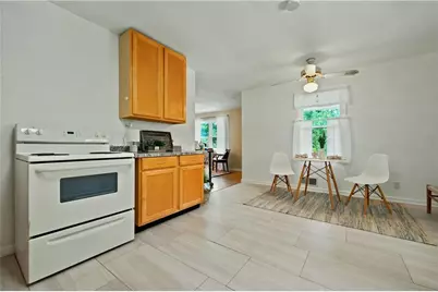 3576 Lakeshore Drive, Smyrna, GA 30082 - Photo 10