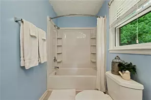 3576 Lakeshore Dr, Smyrna, GA 30082 - Photo 16