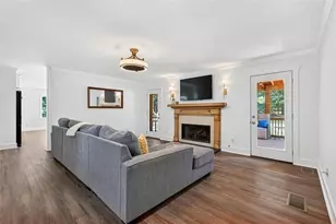 4420 Indian Trace Dr, Alpharetta, GA 30004 - Photo 6