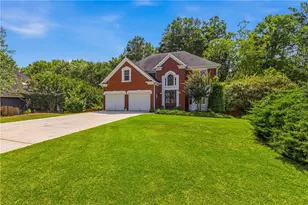 4924 Marlos Dr NE, Marietta, GA 30066 - Photo 2