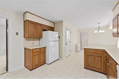 708 Rollingwood Drive, Stone Mountain, GA 30087 - Photo 14